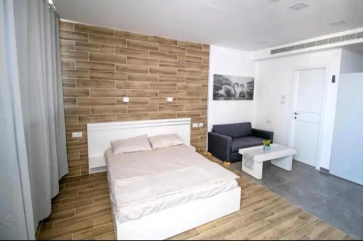 Bright And Cozy Studio Suite Ейлат Екстер'єр фото
